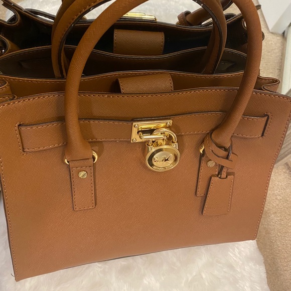 Michael Michael Kors Hamilton East West Satchel - Picture 2 of 13